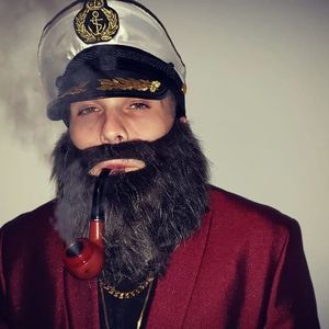 Meet your Posher, Clay